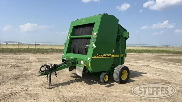 2013 John Deere 567