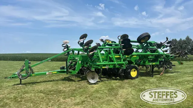 2021 John Deere 2730