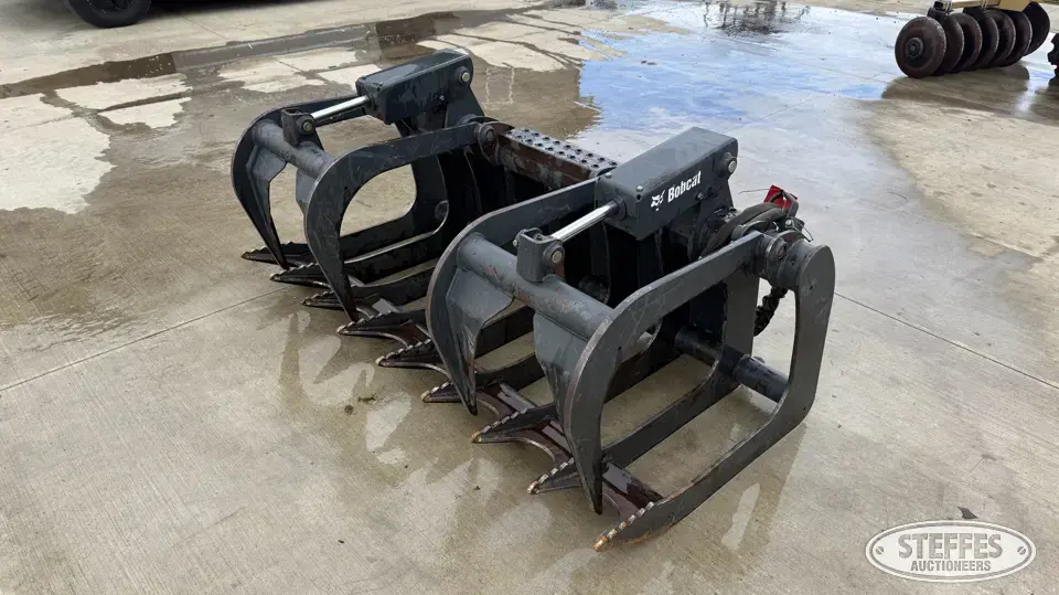 2009 Bobcat GRPL 72 Root Skid Steer Bucket