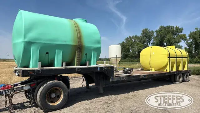 Tandem axle step deck water tender trailer