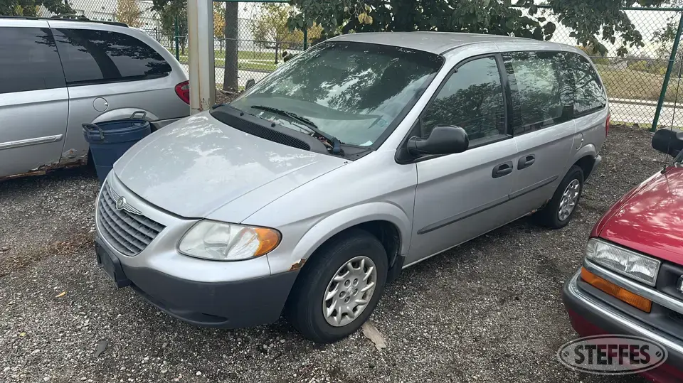 2002 Chrysler Voyager Van