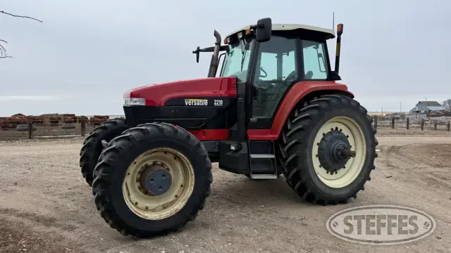 2005 Buhler Versatile 2210 Genesis II