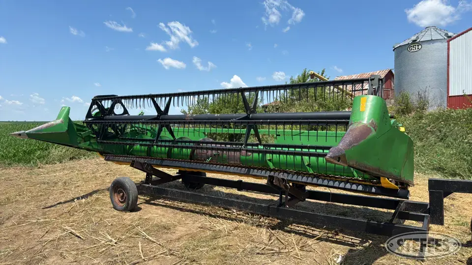 1993 John Deere 920 Flex Head