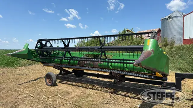 1993 John Deere 920