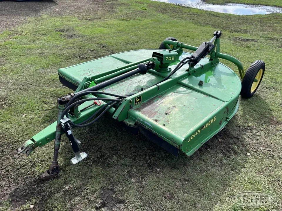 John Deere 709 Rotary Mower