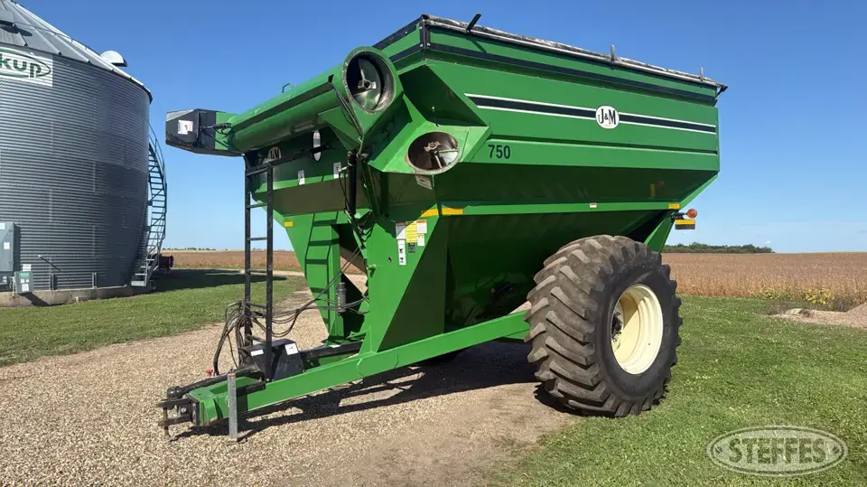 2006 J&M 750-16 Grain Cart