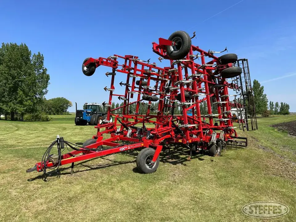 Wil-Rich QX2 Field Cultivator