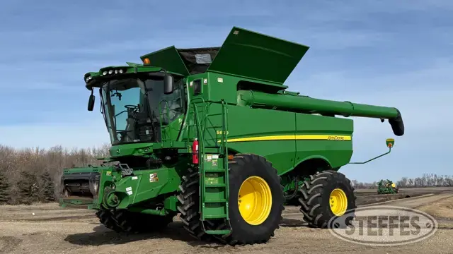 2013 John Deere S690