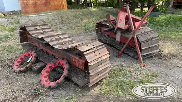Steel combine tracks
