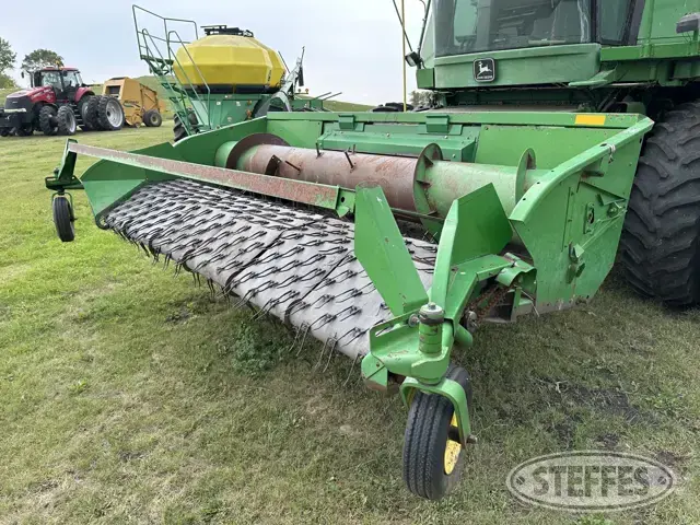 John Deere 912
