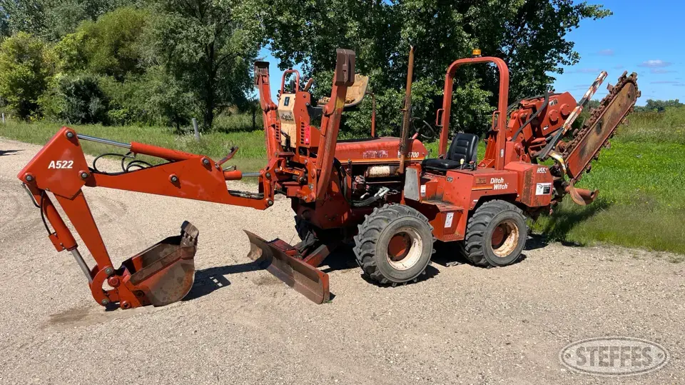 Ditch Witch 5700 Trencher