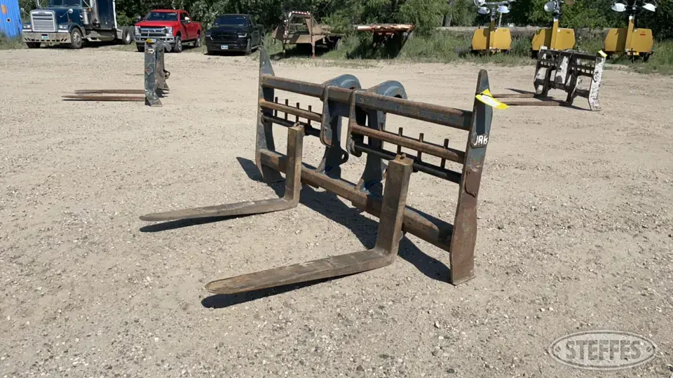 JRB WA200-6 Loader Attachment