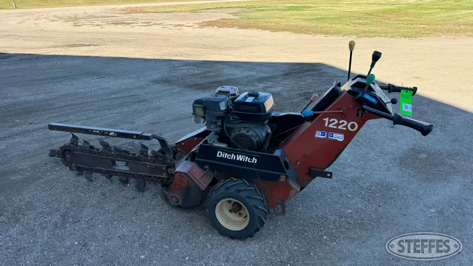 Ditch Witch 1220H Trencher