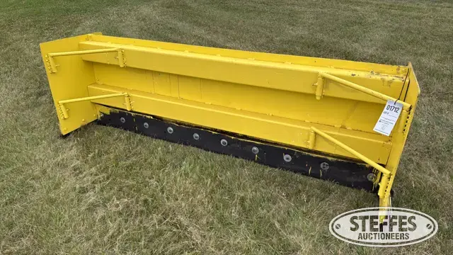 Shop-built skid steer snow pusher