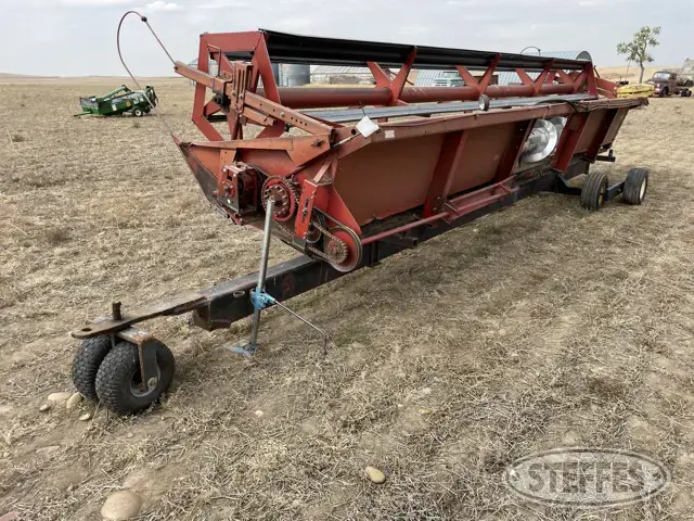 International 810