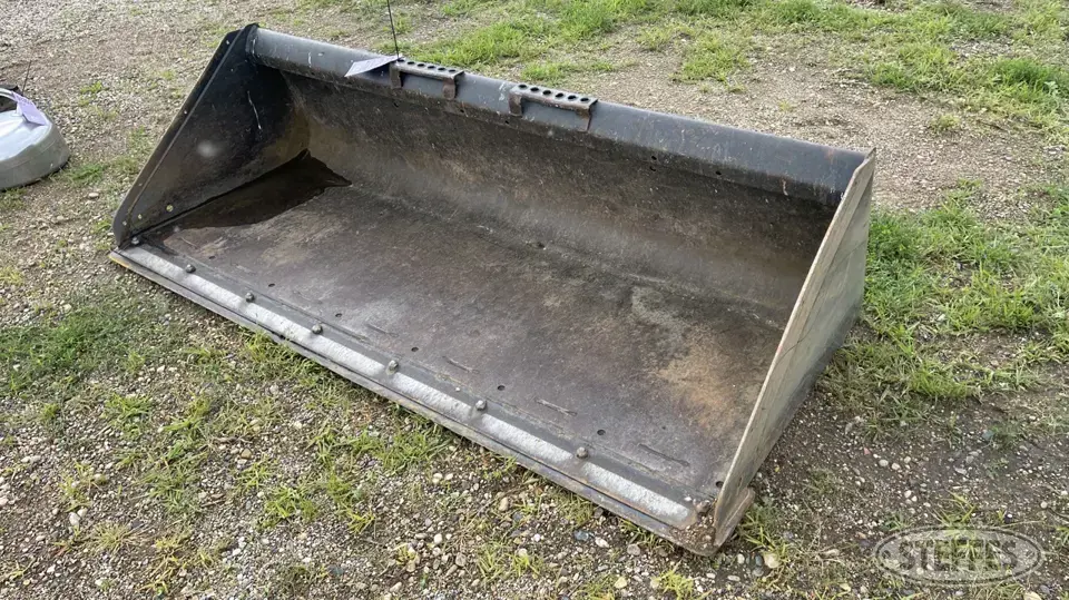 Bobcat LM 1.9M BT Skid Steer Bucket