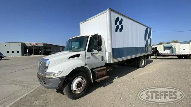 2003 International 4400