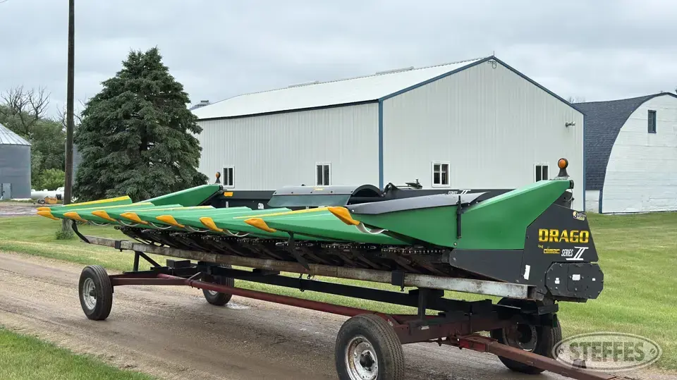 2015 Drago N8TR Series II Corn Head