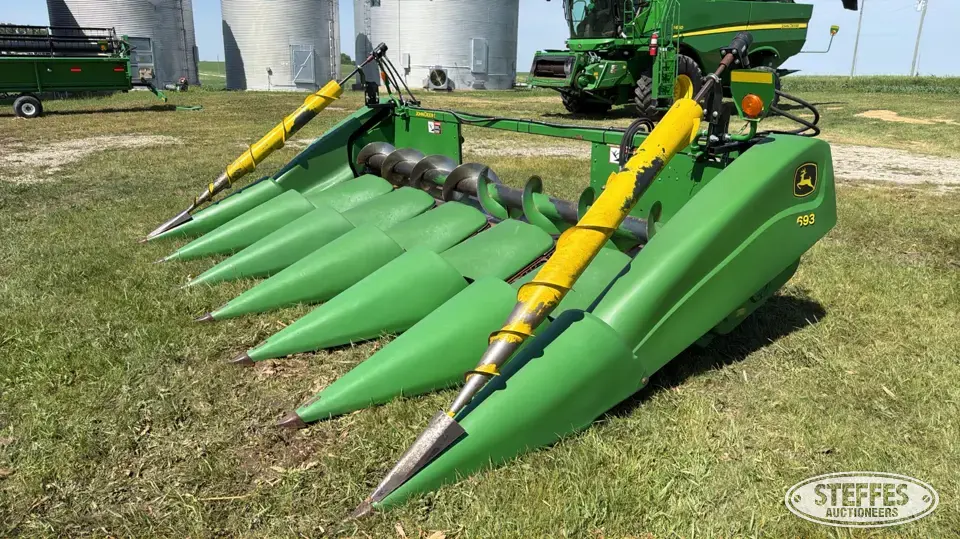 2003 John Deere 693 Corn Head