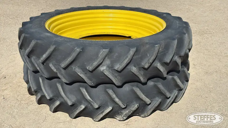 (2) Goodyear DT800 380/90R50 tires Tractor-Implement Tire