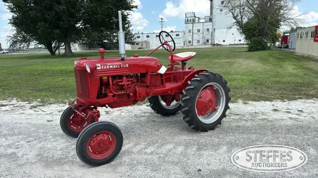 1954 Farmall Cub