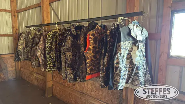 (12) Camouflage jackets & vests