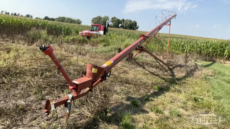 Feterl Swing Hopper Auger