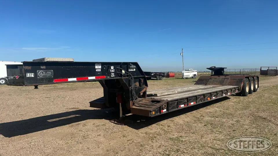 2001 Witzco RG-50 Lowboy Trailer