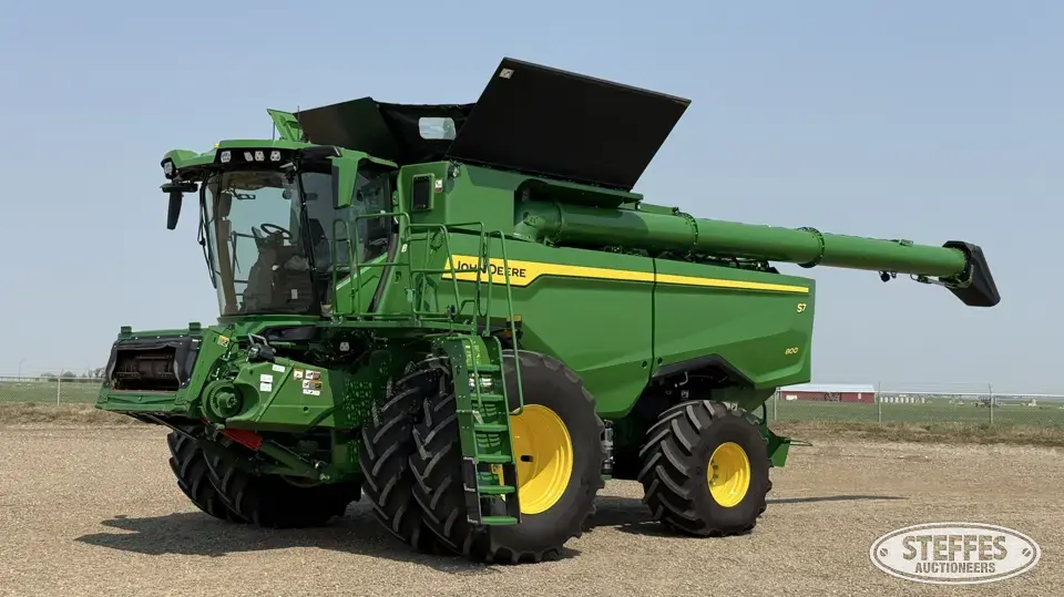 2025 John Deere S7 800 Combine