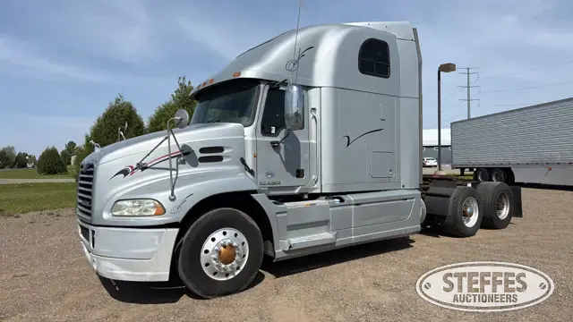 2014 Mack Pinnacle CXU613