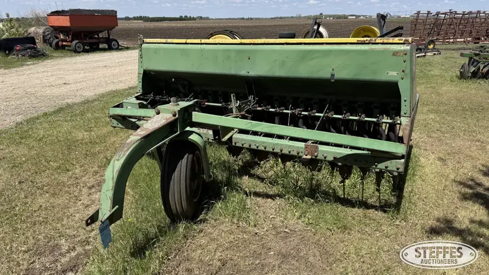 John Deere 9350 Press Drill