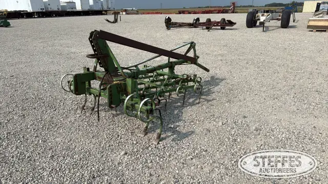 Cultivator