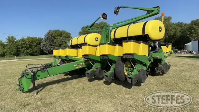 John Deere 1760