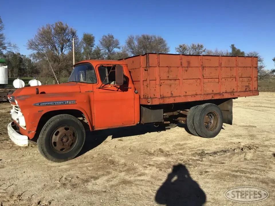 1959 Chevrolet Viking 60 Single Axle Boxed Truck