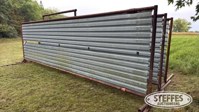 (3) Portable windbreak panels