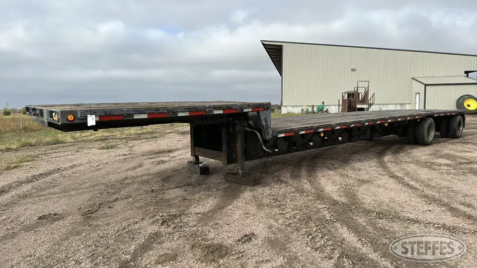 1997 Talbert TSDW-140K-FG-T1 Step Deck Trailer