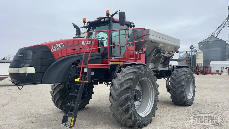 2019 Case IH Trident 5550 Self-Propelled Dry Applicators-Spreaders-Floater