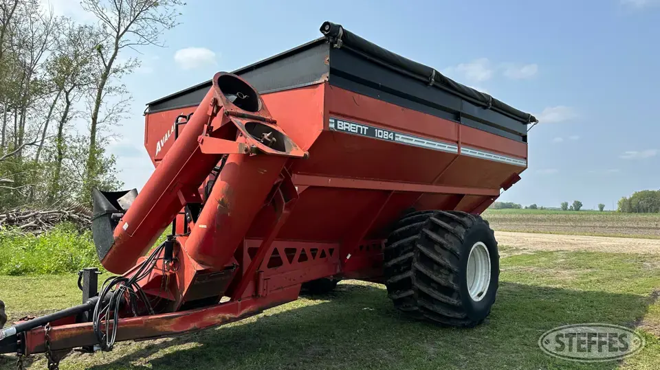 Brent 1084 Avalanche Grain Cart