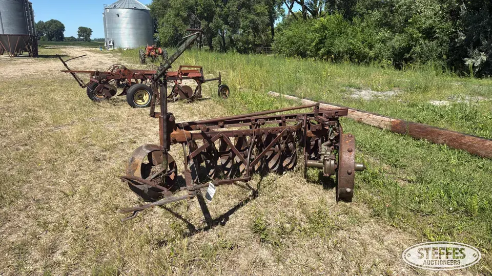 Disc plow