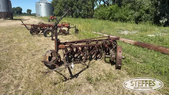 Disc plow
