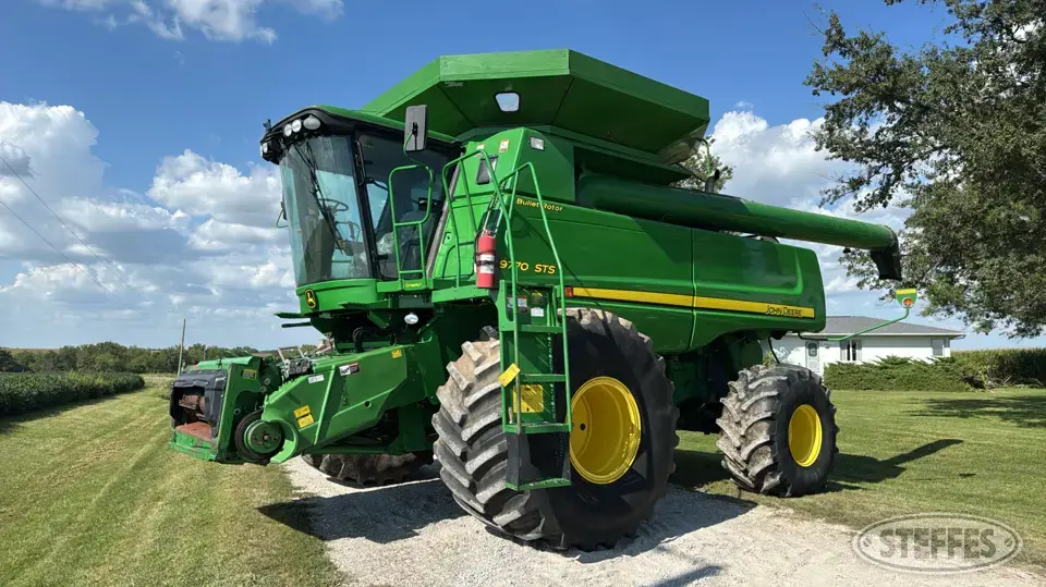 2009 John Deere 9770 STS Combine