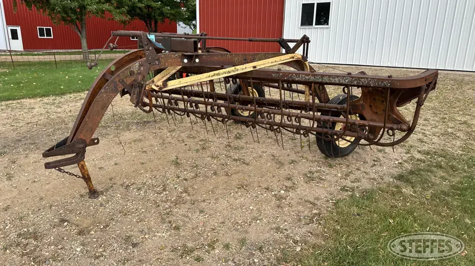 New Holland 56 Rake