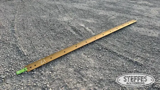 Steel cutting edge