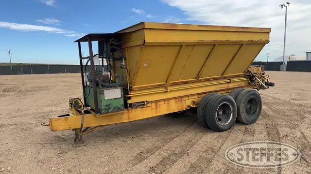 Feed hopper