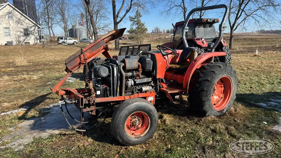 Kubota 2WD Tractor