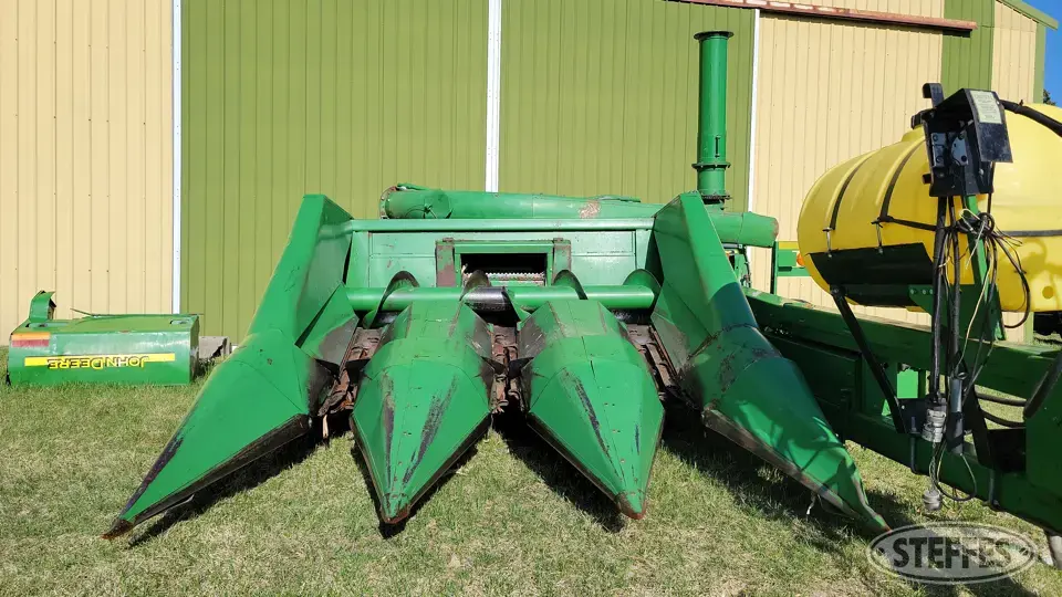 John Deere 343 Forage Harvester Head