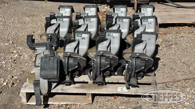 (12) Precision Planting vSet, vDrive meters