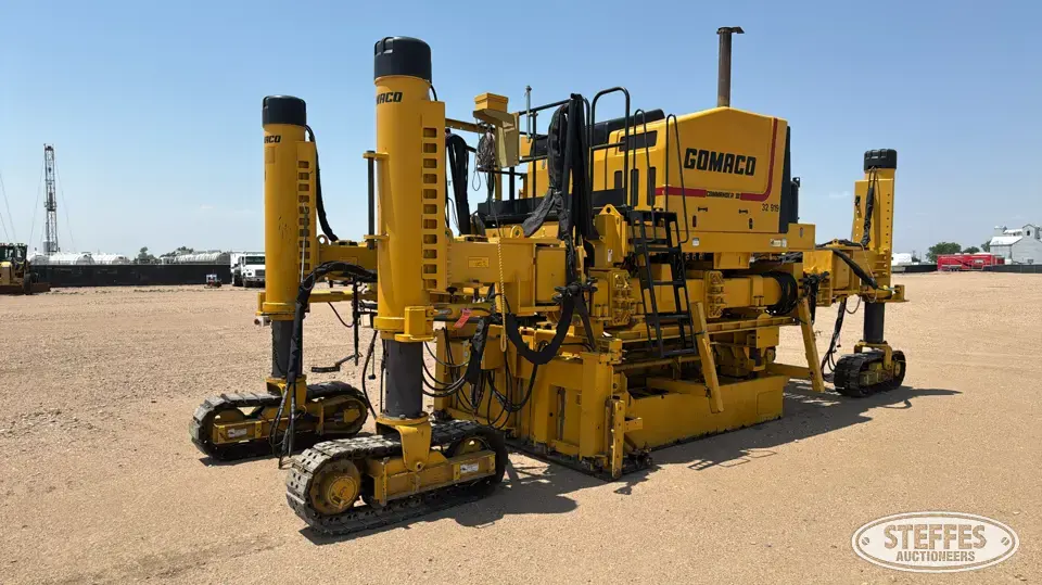 2007 Gomaco Commander III Paving Equipment