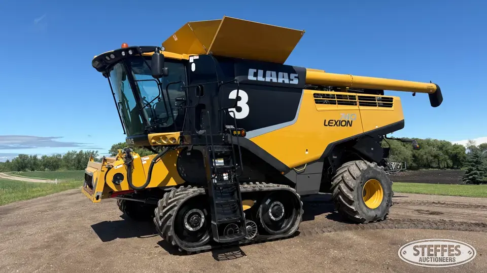 2015 Claas Lexion 740TT Combine