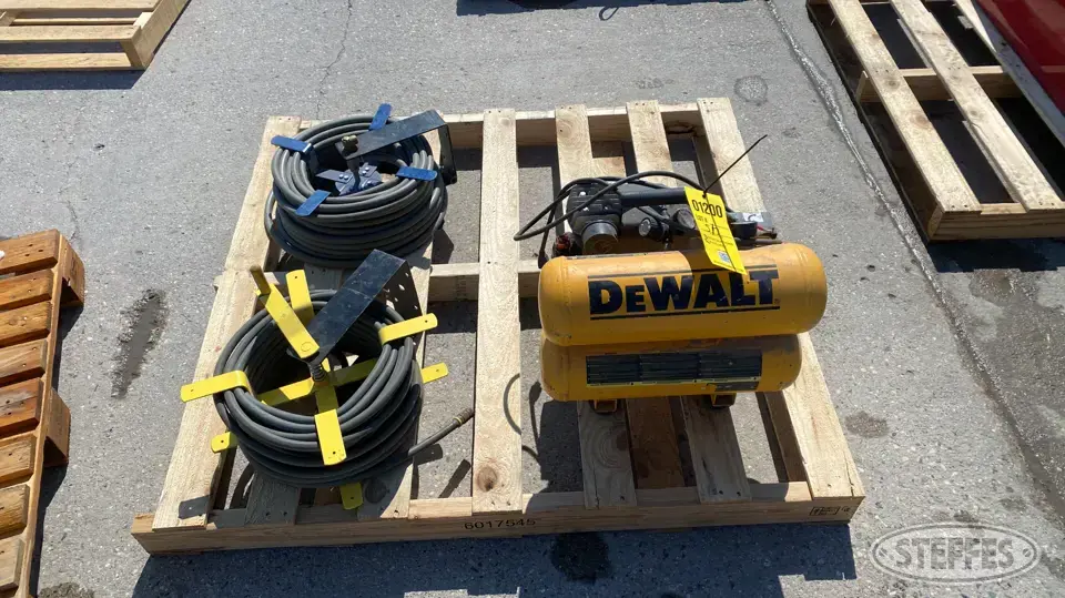 DeWalt DD55153 Air Tools and Compressor